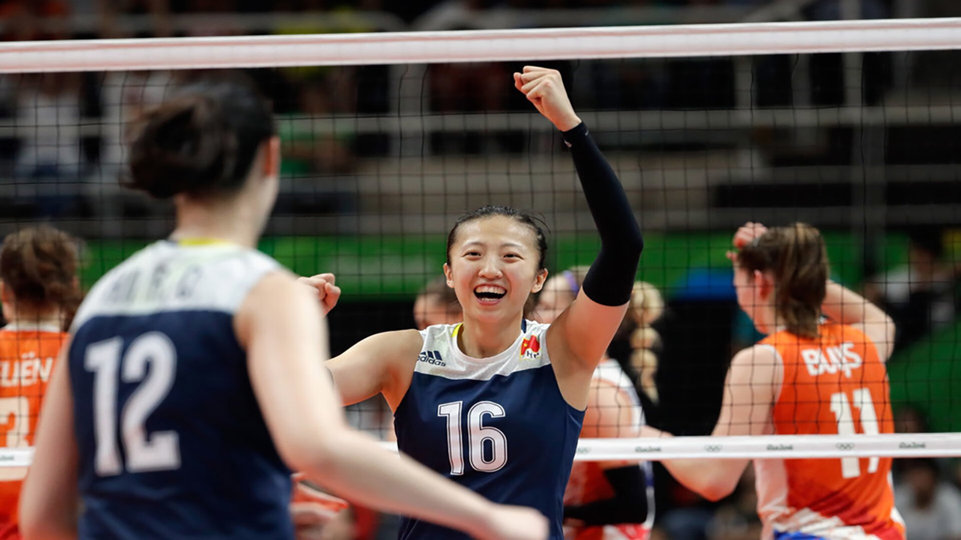国际足坛最新：女子比赛中的激烈竞争！，国际女子足球排名